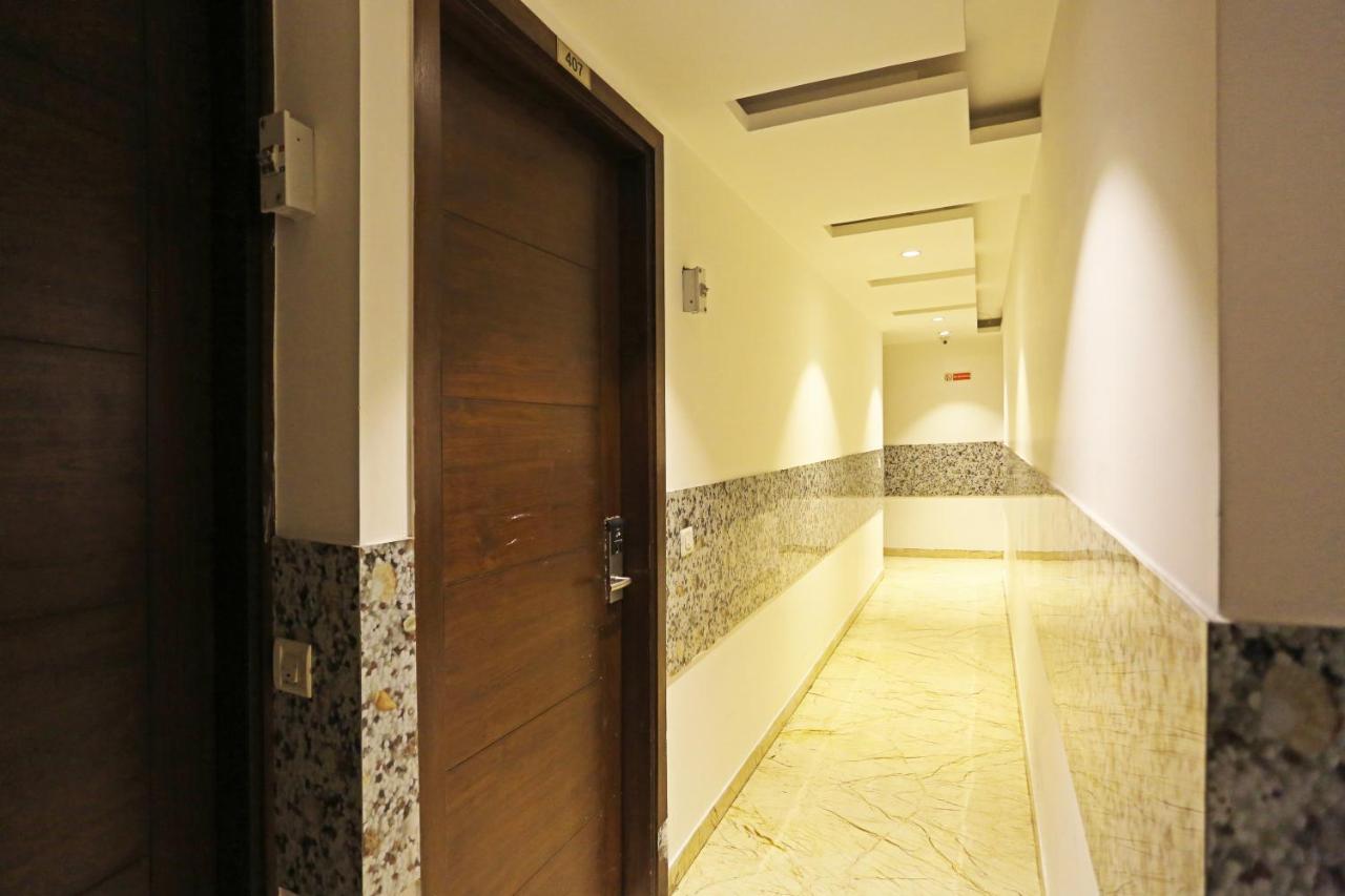 Hotel Sm Suits Near Delhi Airport-Unit By Grand Urban Luxury Ню Делхи Екстериор снимка