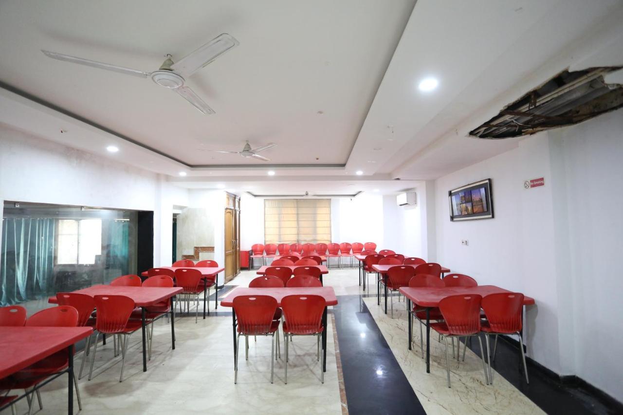 Hotel Sm Suits Near Delhi Airport-Unit By Grand Urban Luxury Ню Делхи Екстериор снимка