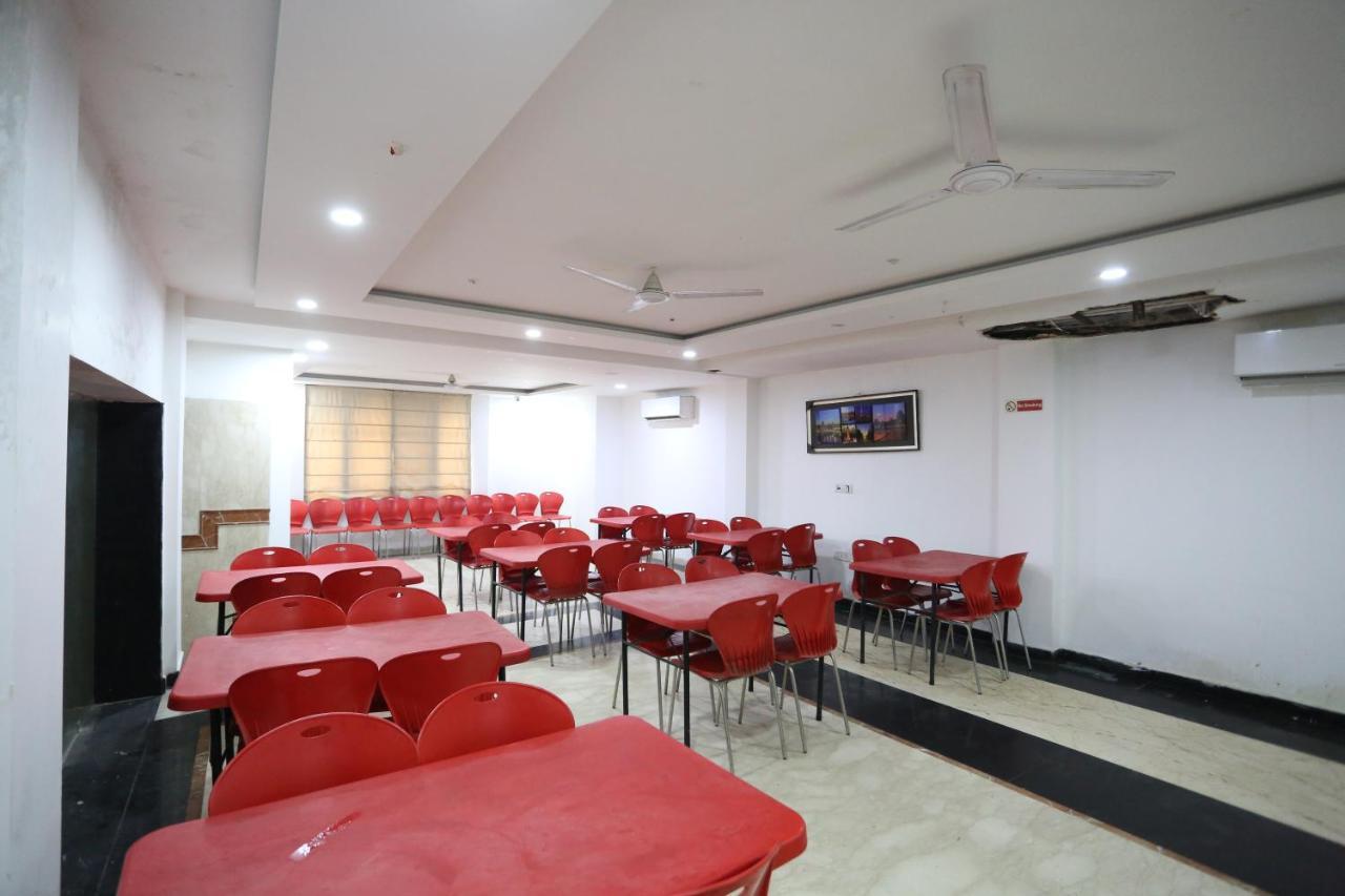 Hotel Sm Suits Near Delhi Airport-Unit By Grand Urban Luxury Ню Делхи Екстериор снимка