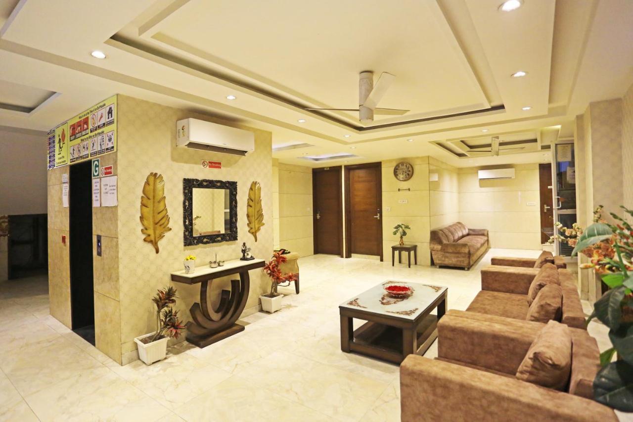 Hotel Sm Suits Near Delhi Airport-Unit By Grand Urban Luxury Ню Делхи Екстериор снимка